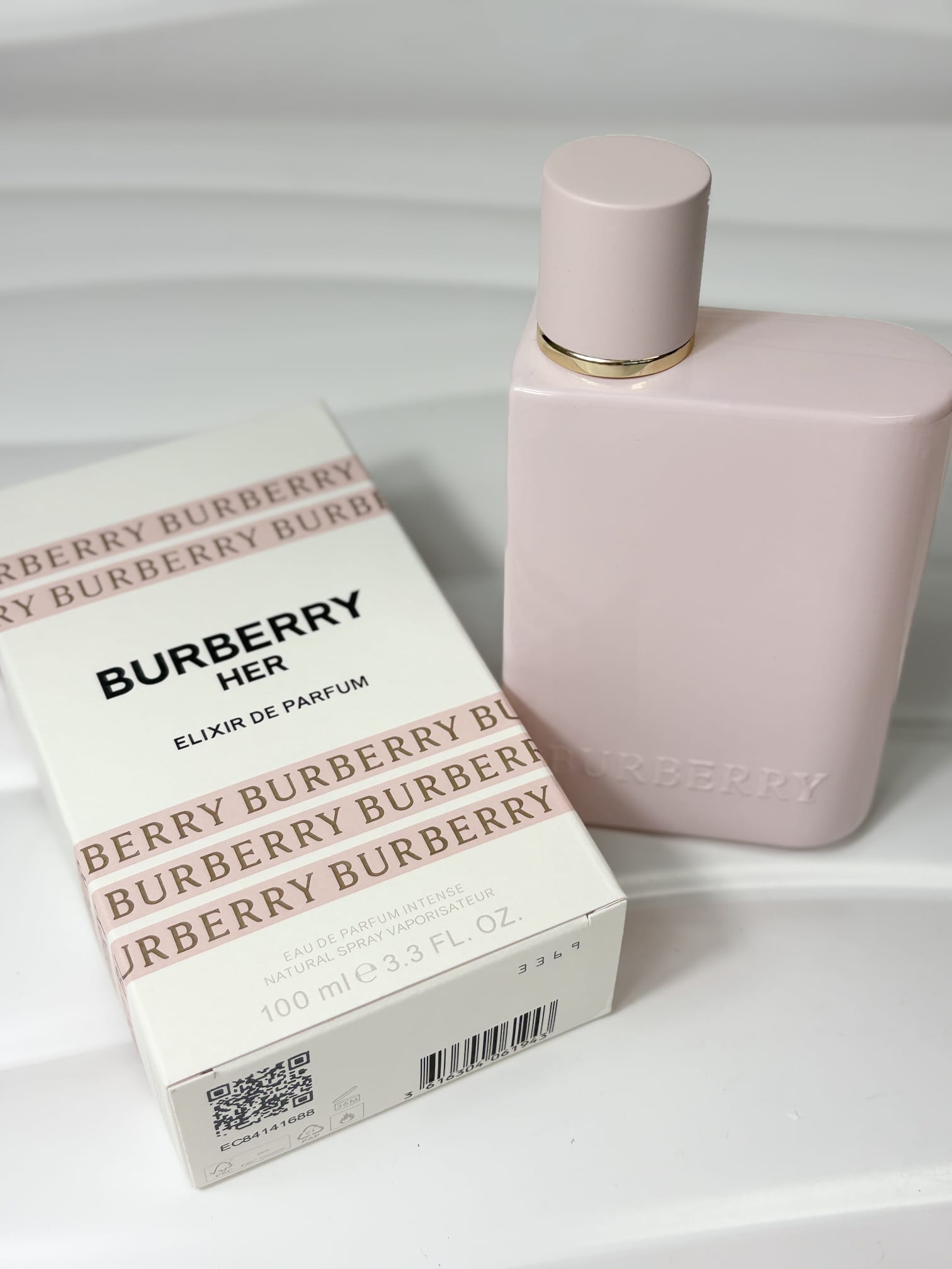 BURBERRY HER