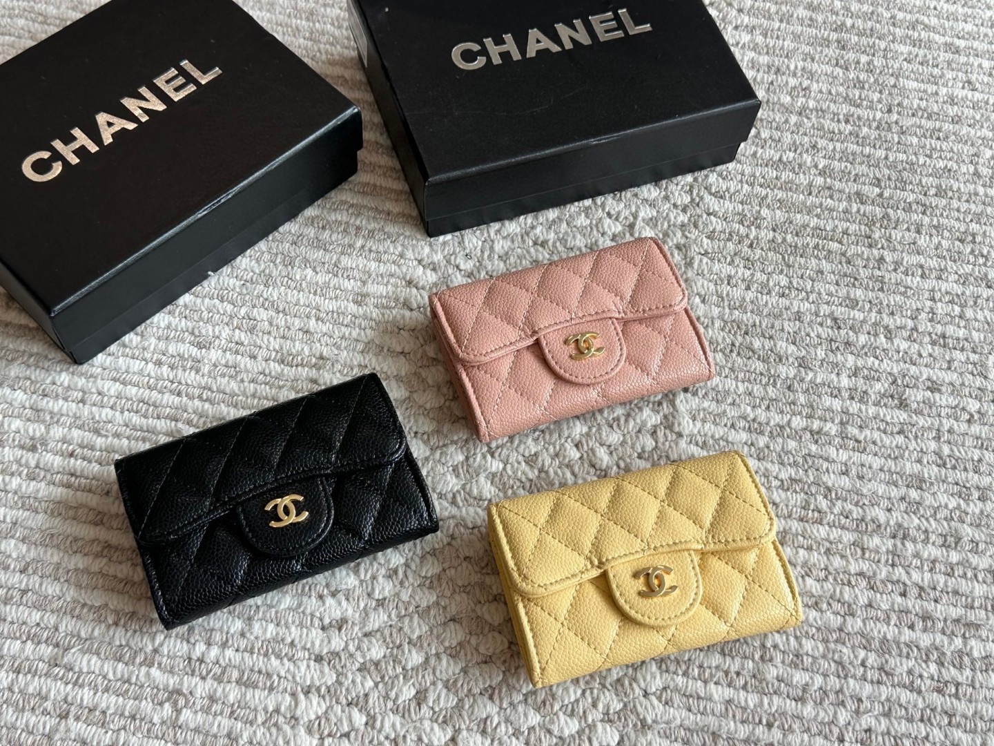 Luxury Accessories 82