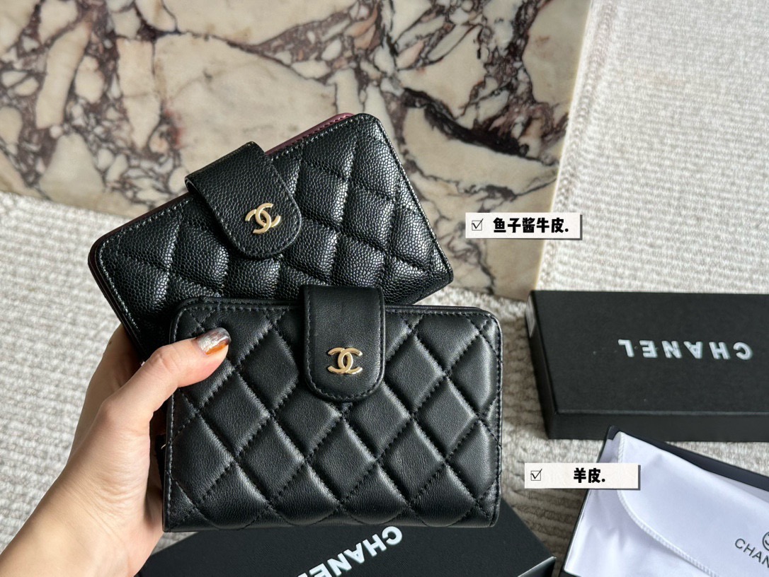 Luxury Accessories 80