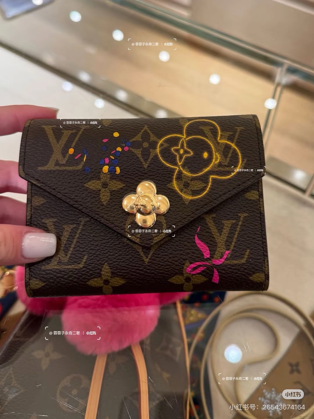 Luxury Accessories 46