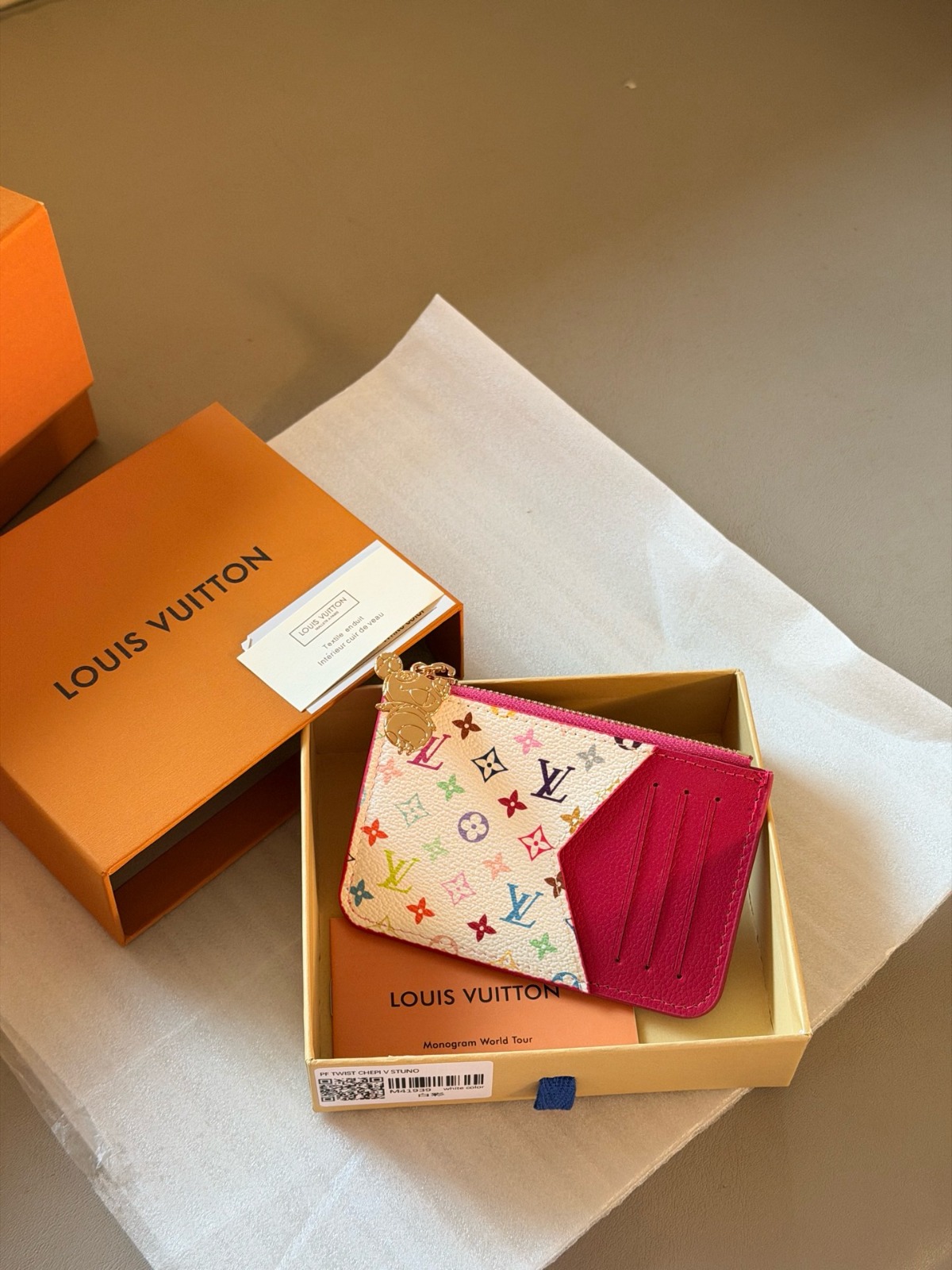 Luxury Accessories 39