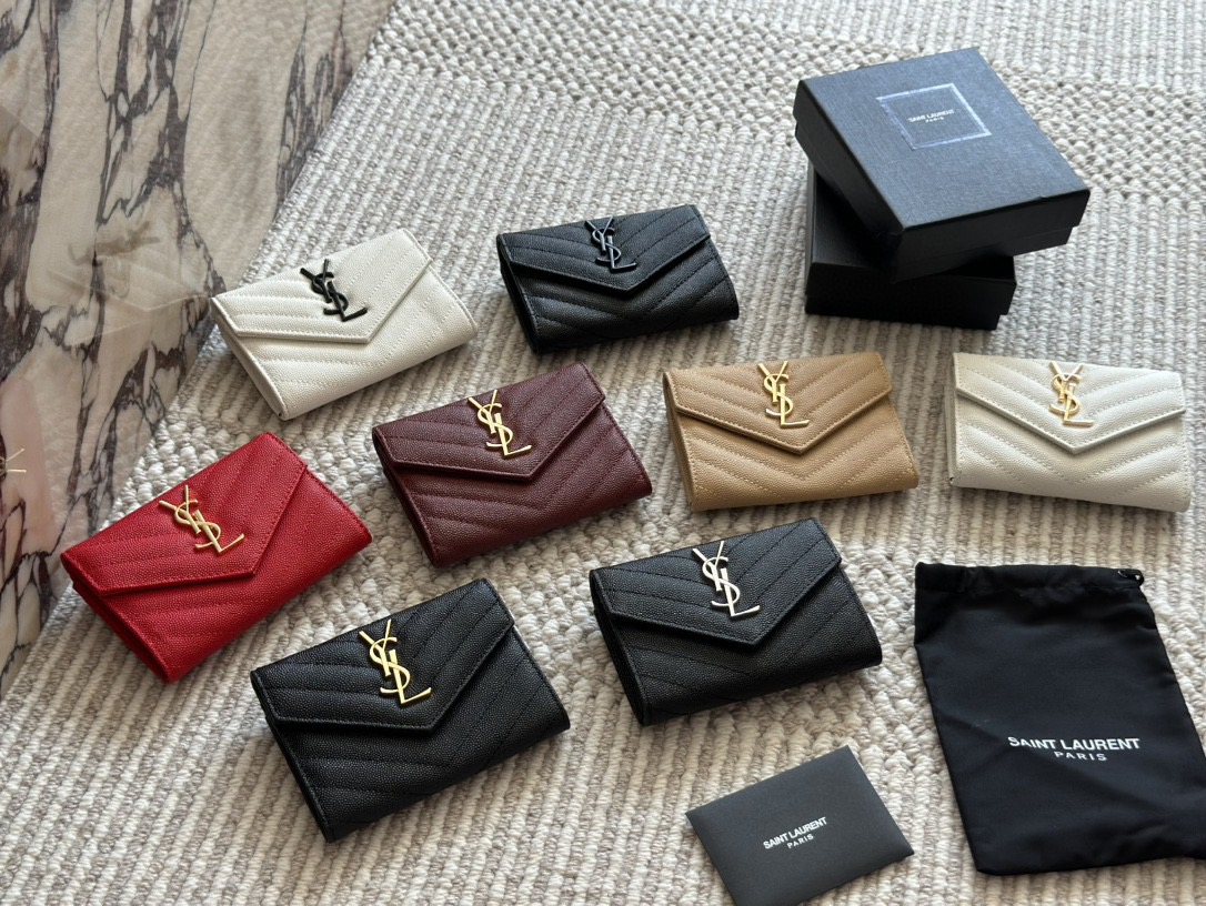 Luxury Accessories 66