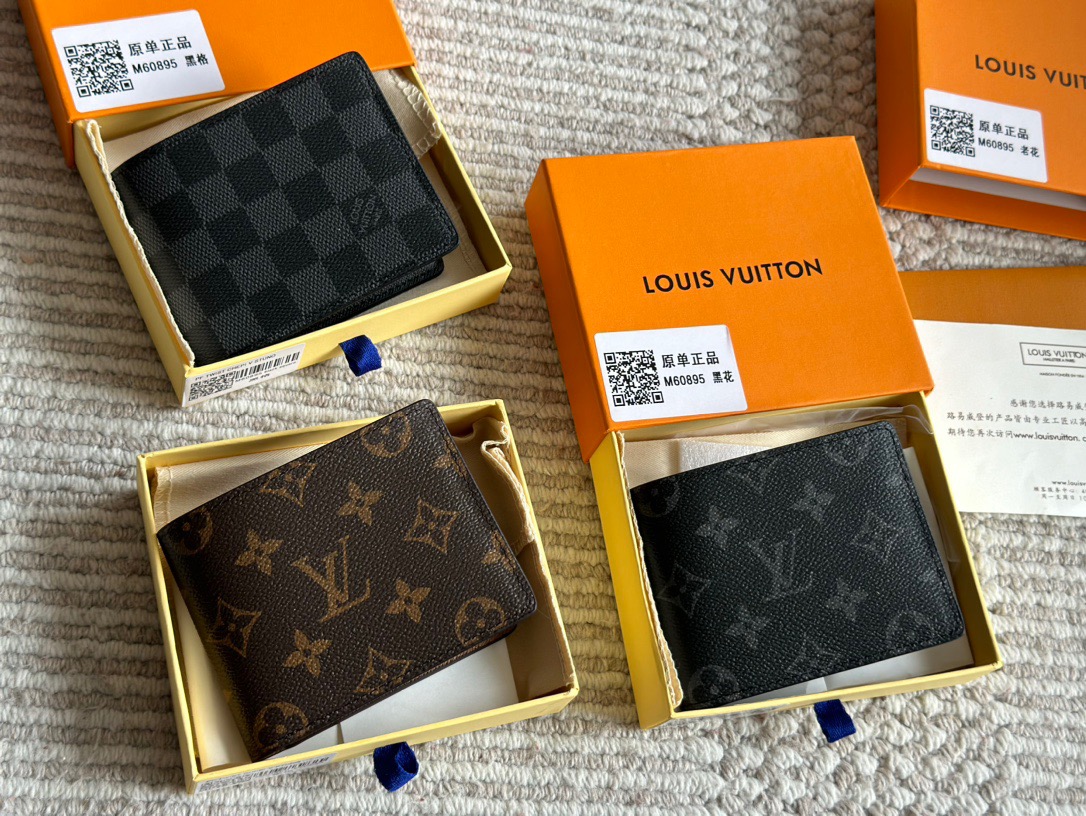 Luxury Accessories 83